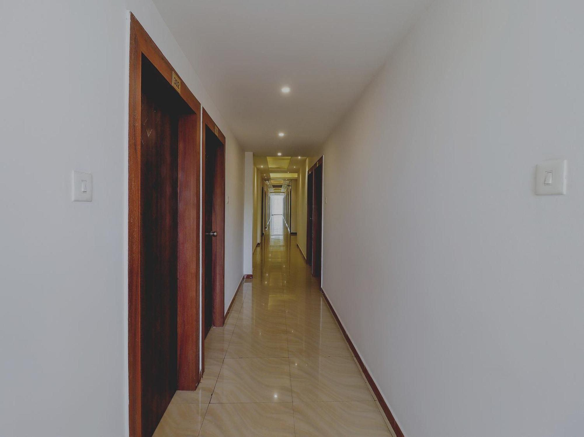 Отель Capital O Sai Arya Residency Мангалор Экстерьер фото